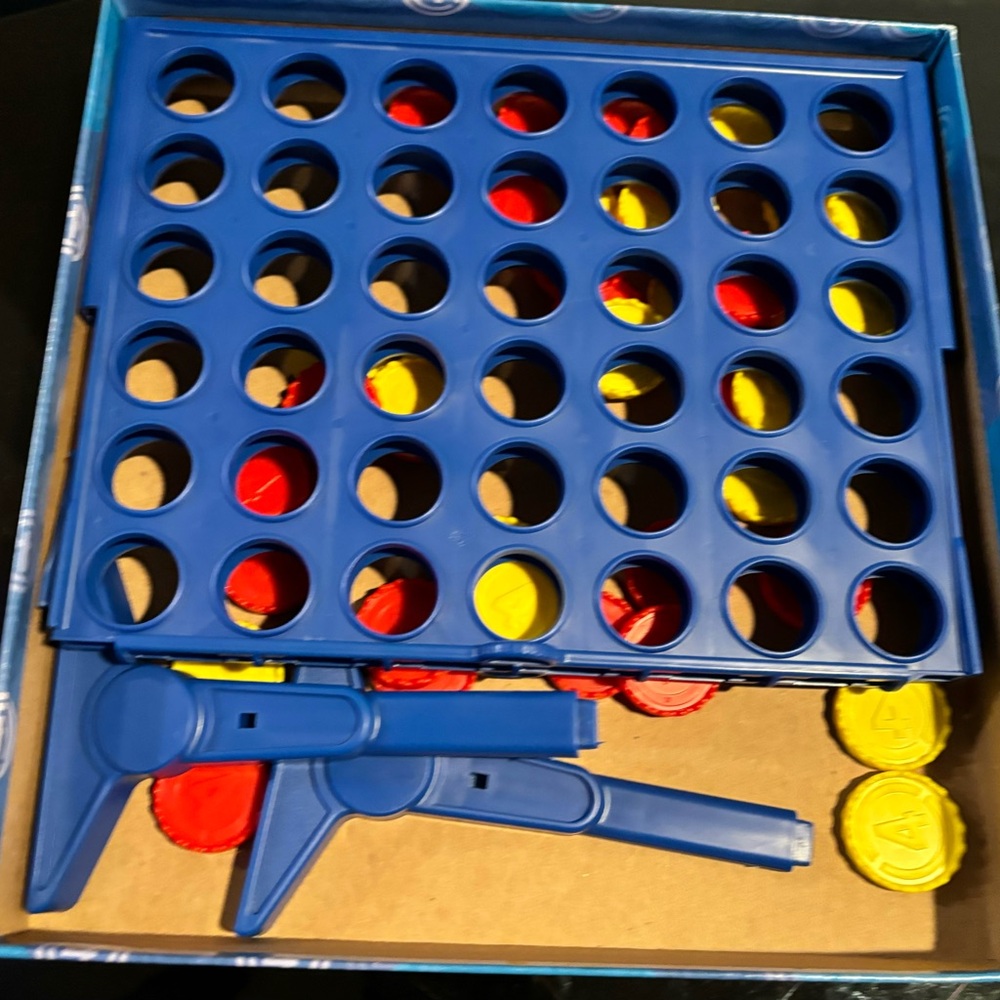 Connect Four Game - Picture 5 of 6